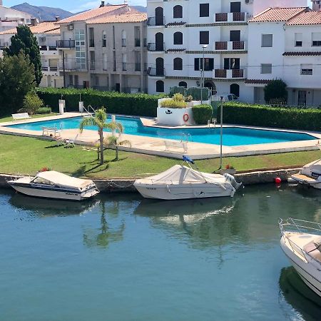 Port Sotavent 2C - Apartamento En La Marina De Empuriabrava - Piscina Comunitaria, - Parking - Vistas Al Canal - Cerca Centro Y Playa Εξωτερικό φωτογραφία