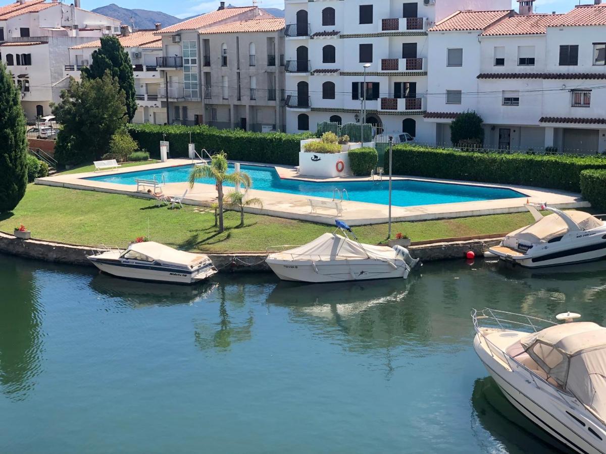Port Sotavent 2C - Apartamento En La Marina De Empuriabrava - Piscina Comunitaria, - Parking - Vistas Al Canal - Cerca Centro Y Playa Εξωτερικό φωτογραφία
