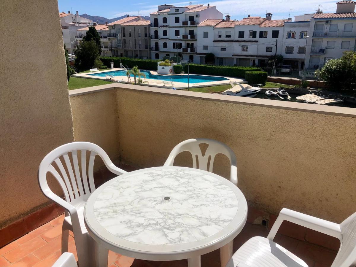 Port Sotavent 2C - Apartamento En La Marina De Empuriabrava - Piscina Comunitaria, - Parking - Vistas Al Canal - Cerca Centro Y Playa Εξωτερικό φωτογραφία