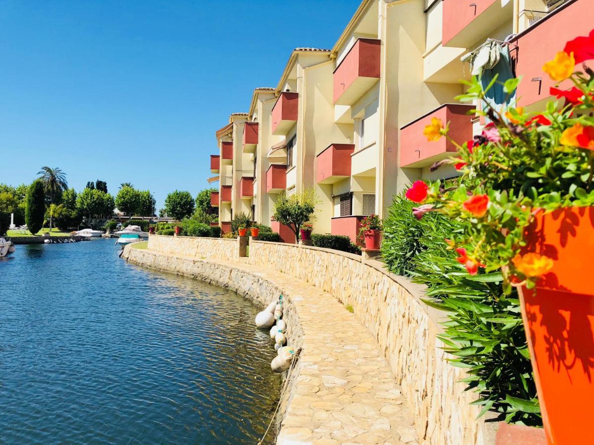 Port Sotavent 2C - Apartamento En La Marina De Empuriabrava - Piscina Comunitaria, - Parking - Vistas Al Canal - Cerca Centro Y Playa Εξωτερικό φωτογραφία